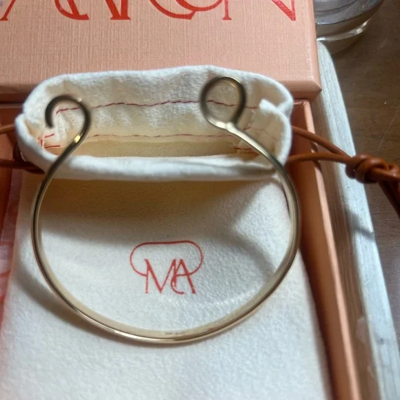 Marla Aaron 14K Yellow Gold Hard Hook Bracelet Cuff Handmade Box EUC! - Picture 3 of 16